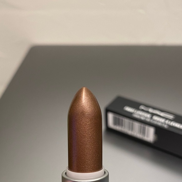 MAC ICON Lipstick ~ frost 326 - Picture 5 of 14